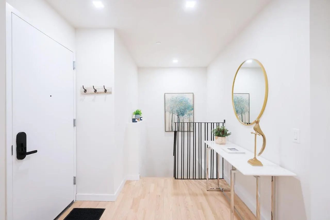 Luxury 2Br Duplex 5Min To Central Park 뉴욕
